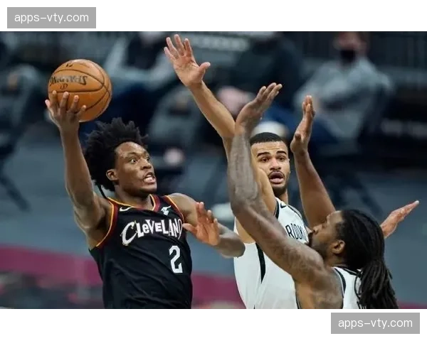 戴维斯手指损伤赛季报销，骑士内线防守体系崩塌