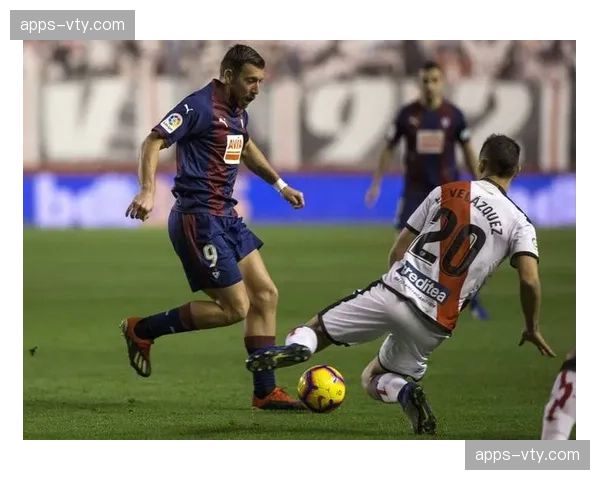 贝蒂斯客场防守亮红灯 四月三场失六球暴露系统性隐患